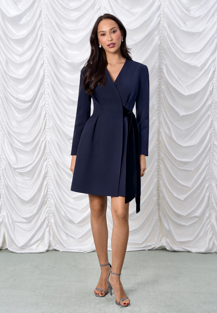 Платье-жакет с бархатным бантом