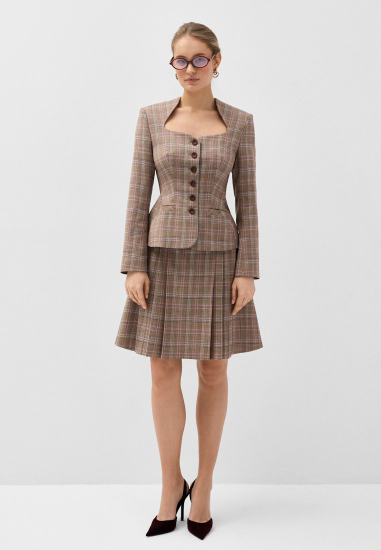 Жакет в клетку с фигурным вырезом