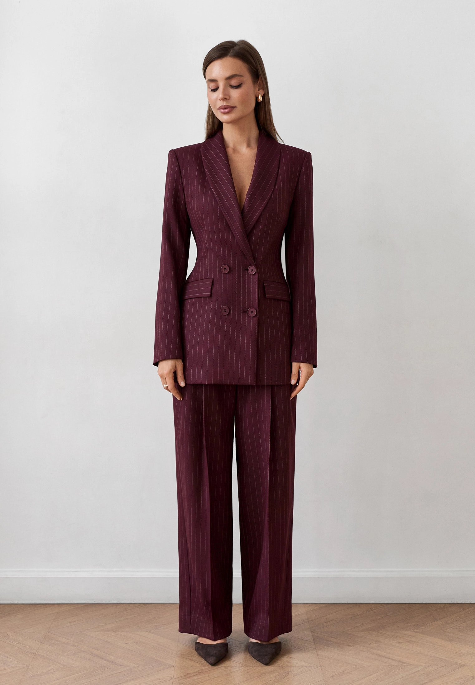 Брюки-баллоны: ретро-силуэт с современным характером