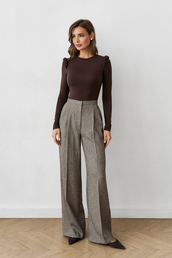 Брюки палаццо с защипами