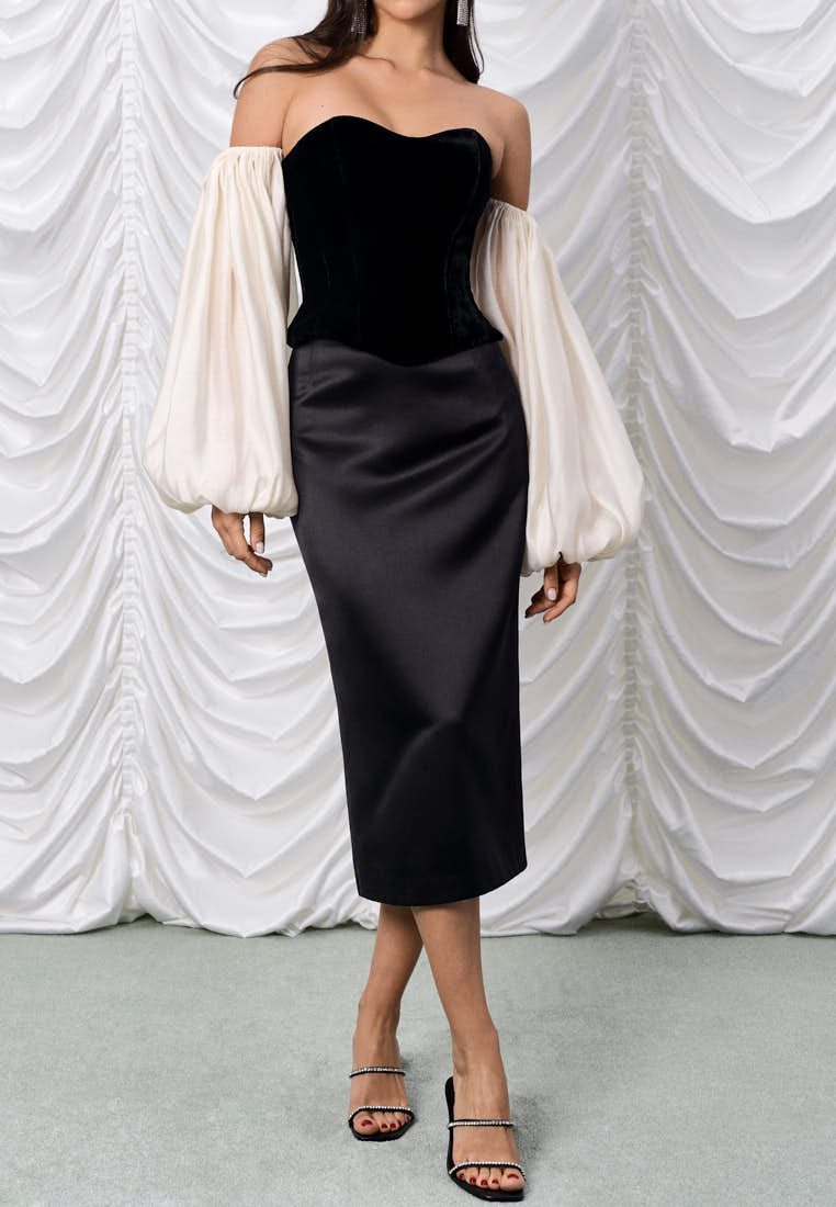 Юбка из плотного атласа