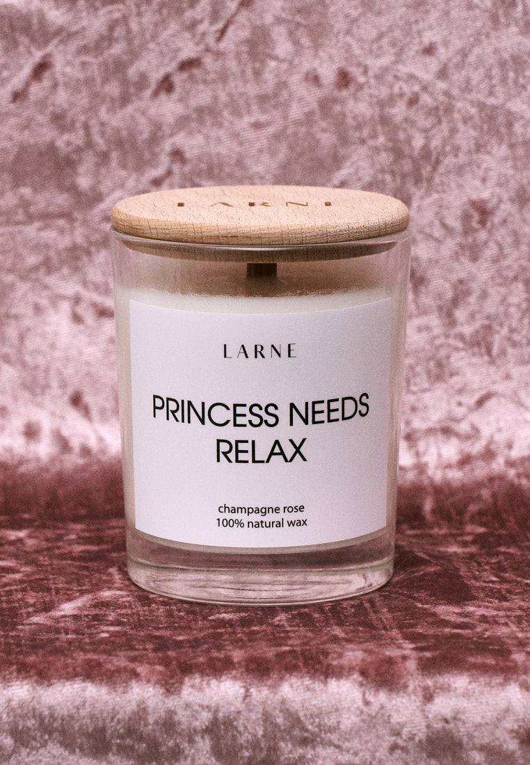 Свеча из натурального воска с ароматом розового шампанского