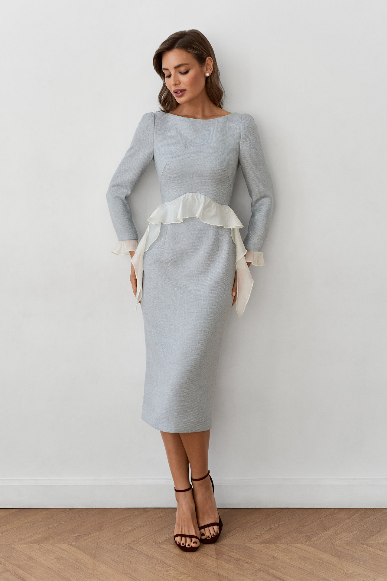 Платье из твида с воланами