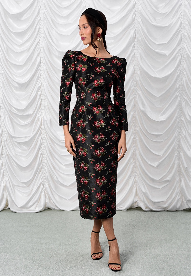 Платье из жаккарда с защипами по талии