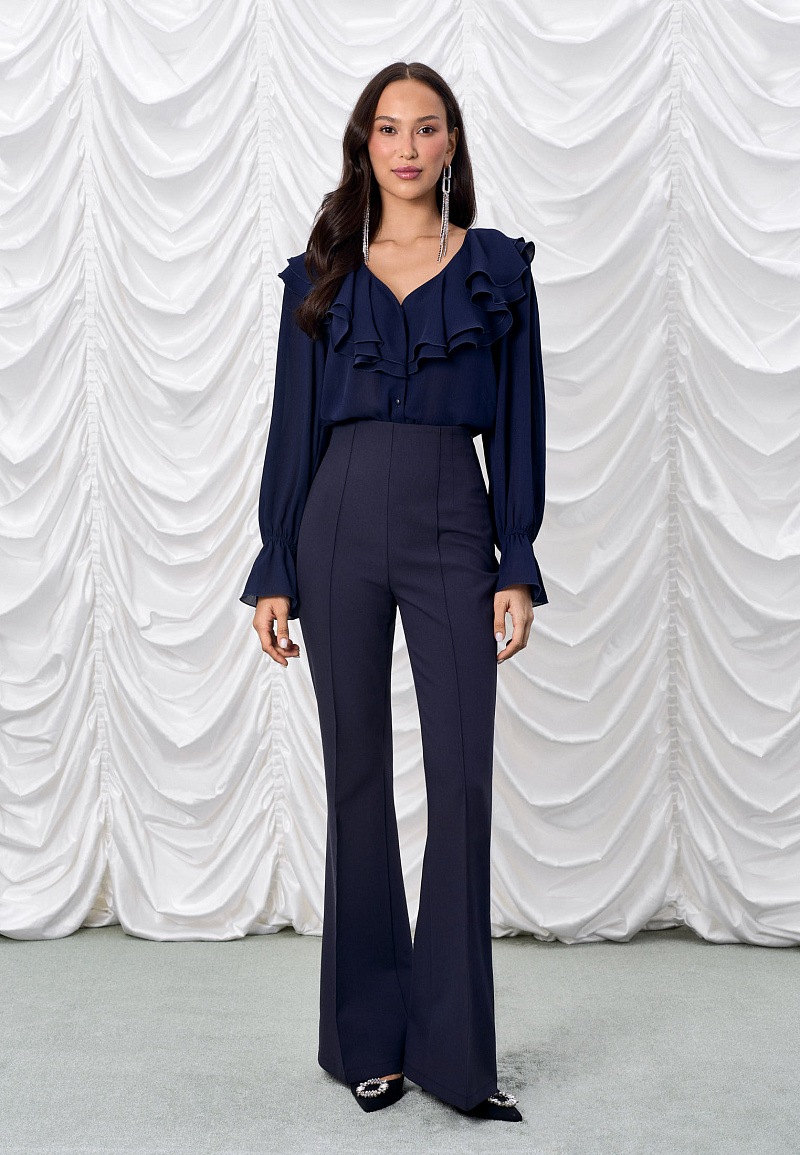 Блуза с воланами