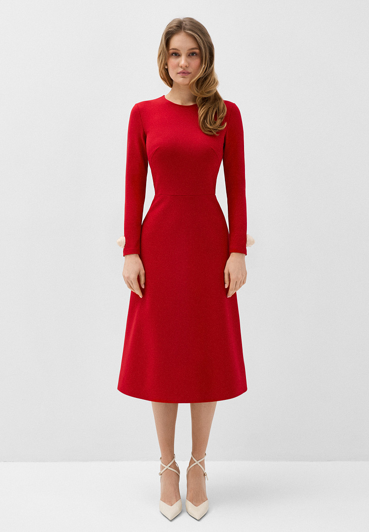 Платье из плотного трикотажа  с розочками