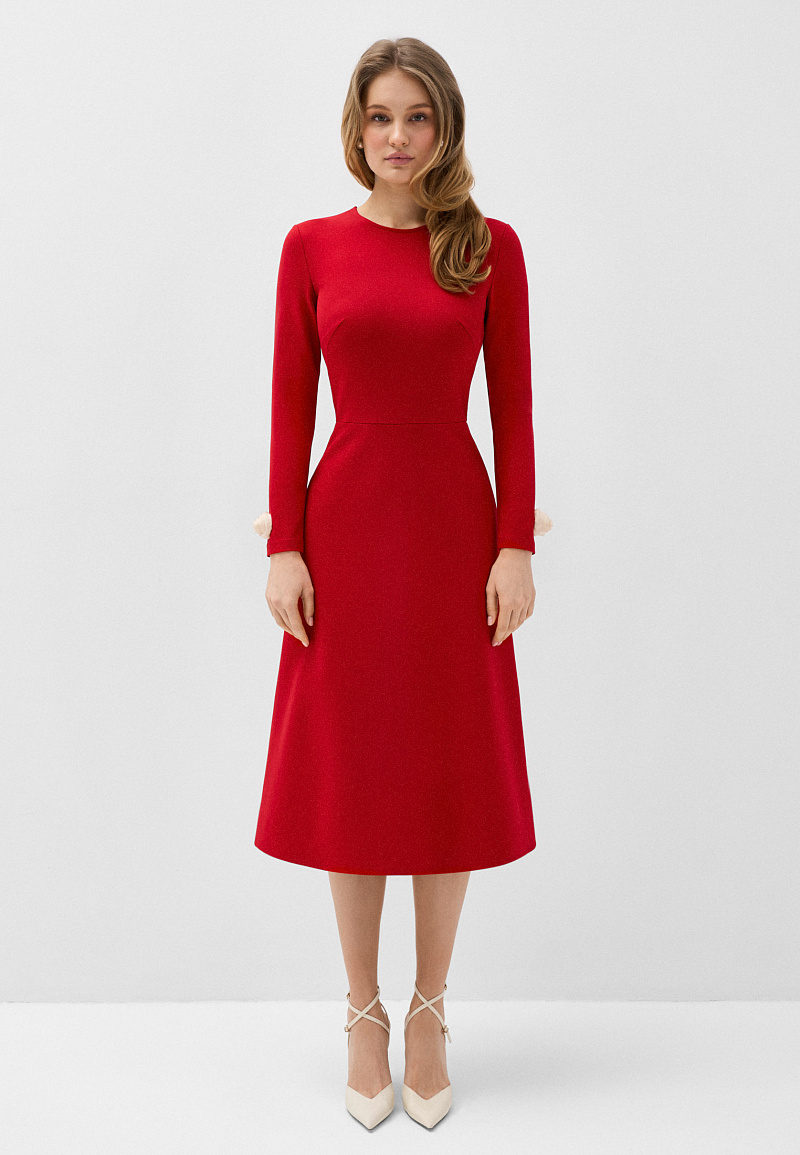 Платье из плотного трикотажа  с розочками