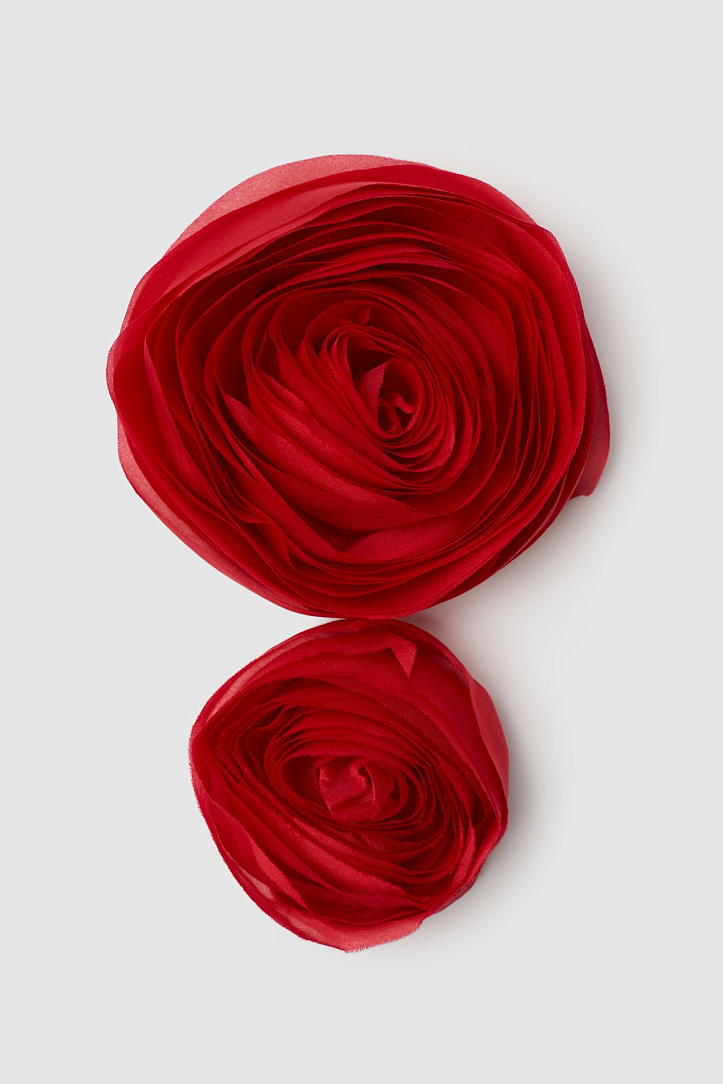 Брошь ручной работы из натуральной органзы