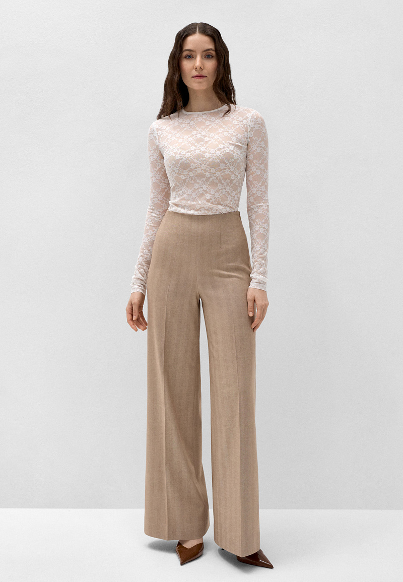 Лонгслив из кружева